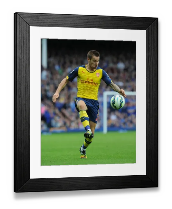 Framed Print : Mathieu Debuchy: In Action Against Everton in the 2014 / 15 Premier League Framed Print : Mathieu Debuchy: In Action Against Everton in the 2014 / 15 Premier League