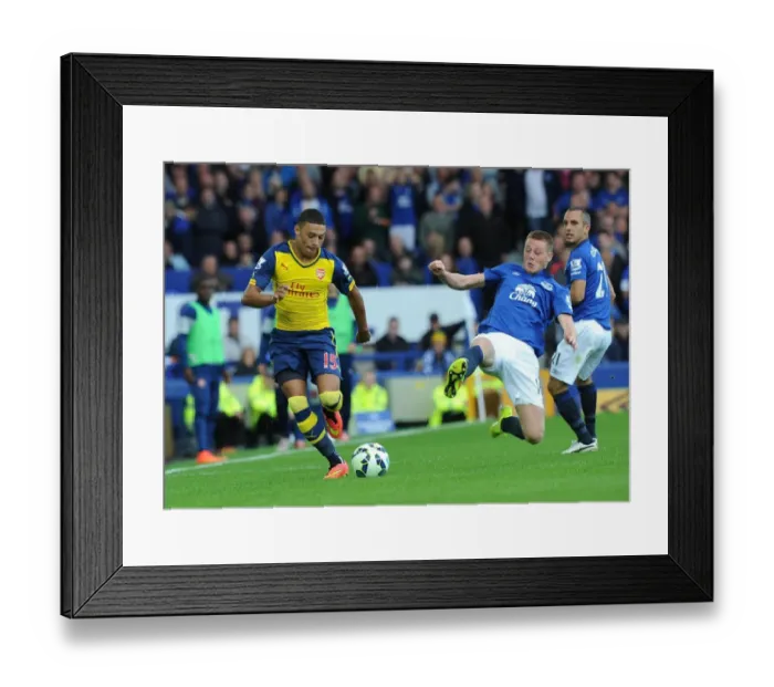 Framed Print : Intense Battle: Oxlade-Chamberlain vs McCarthy - Everton vs Arsenal, Premier League 2014 / 15