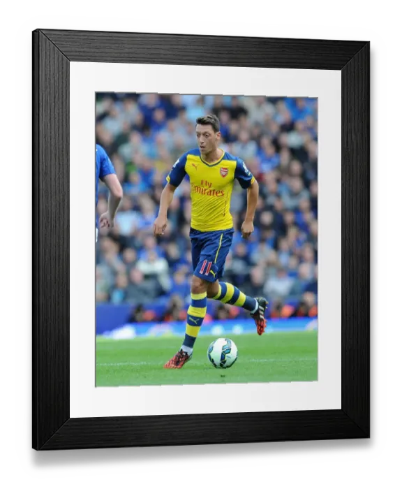 Framed Print : Mesut Ozil in Action: Everton vs. Arsenal, Premier League 2014 / 15 Framed Print : Mesut Ozil in Action: Everton vs. Arsenal, Premier League 2014 / 15