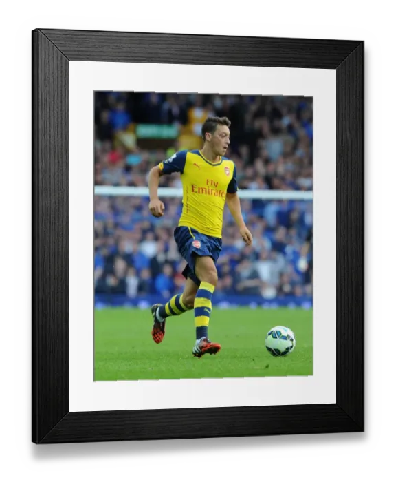 Framed Print : Mesut Ozil in Action: Everton vs. Arsenal, Premier League 2014 / 15