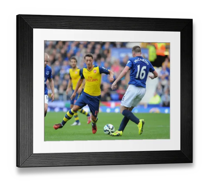 Framed Print : Mesut Ozil vs. James McCarthy: Clash at Goodison Park (Everton v Arsenal, 2014 / 15) Framed Print : Mesut Ozil vs. James McCarthy: Clash at Goodison Park (Everton v Arsenal, 2014 / 15)