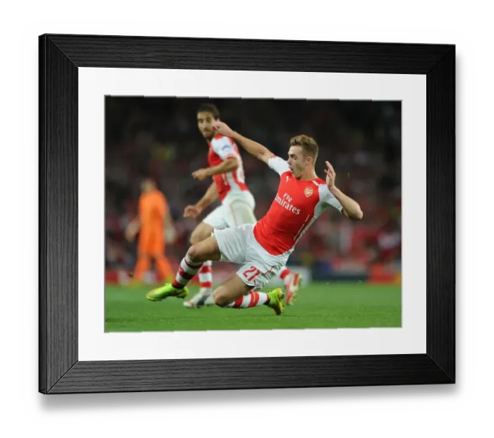 Framed Print : Calum Chambers in Action: Arsenal vs Besiktas, UEFA Champions League Qualifiers 2014 Framed Print : Calum Chambers in Action: Arsenal vs Besiktas, UEFA Champions League Qualifiers 2014