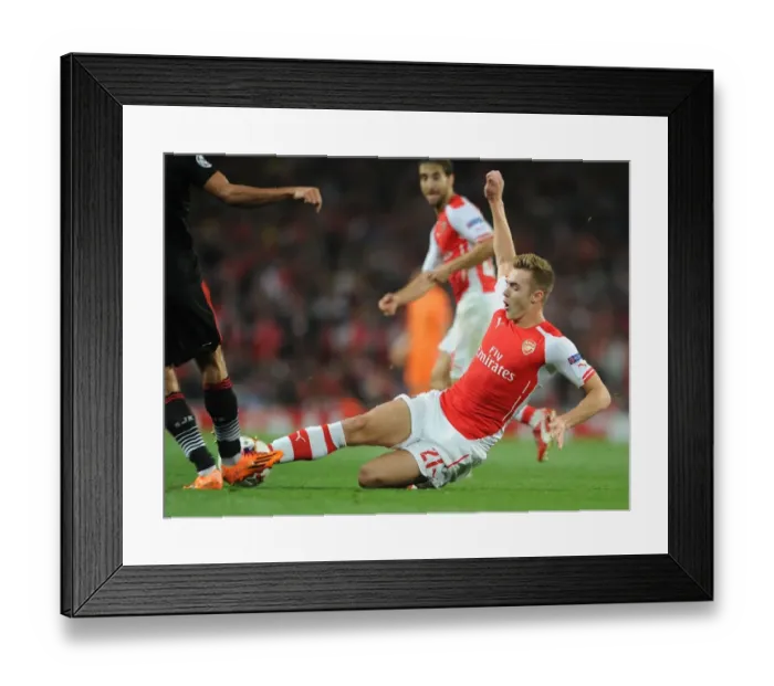 Framed Print : Calum Chambers in Action: Arsenal vs Besiktas, UEFA Champions League Qualifiers 2014 Framed Print : Calum Chambers in Action: Arsenal vs Besiktas, UEFA Champions League Qualifiers 2014