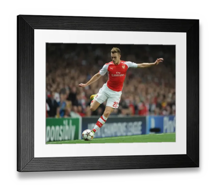 Framed Print : Calum Chambers in Action: Arsenal vs Besiktas, UEFA Champions League Qualifiers 2014 Framed Print : Calum Chambers in Action: Arsenal vs Besiktas, UEFA Champions League Qualifiers 2014