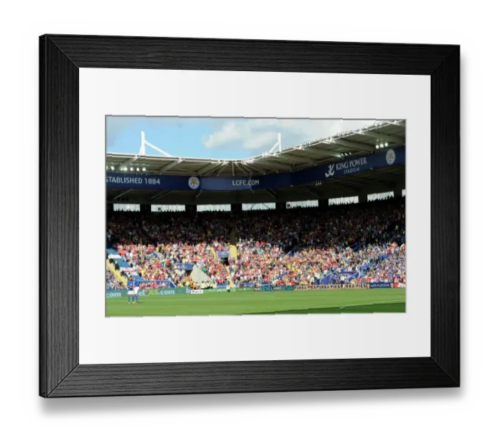 Framed Print : Arsenal fans. Leicester City 1: 1 Arsenal. Barclays Premier League. The King Power Stadium