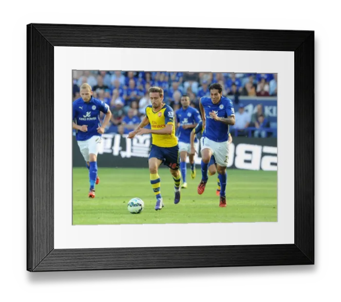 Framed Print : Nacho Monreal (Arsenal) Leonardo Ulloa (Leicester). Leicester City 1: 1 Arsenal. Barclays