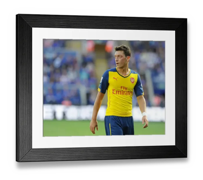 Framed Print : Mesut Ozil in Action: Leicester City vs. Arsenal, Premier League 2014-15 Framed Print : Mesut Ozil in Action: Leicester City vs. Arsenal, Premier League 2014-15