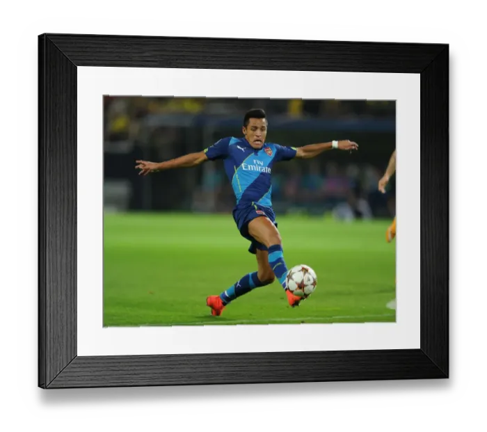 Framed Print : Alexis Sanchez: In Action for Arsenal Against Borussia Dortmund in the 2014-15 UEFA Champions League Framed Print : Alexis Sanchez: In Action for Arsenal Against Borussia Dortmund in the 2014-15 UEFA Champions League