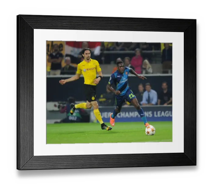 Framed Print : Clash of Titans: Welbeck vs. Subotic - Borussia Dortmund vs. Arsenal, UEFA Champions League