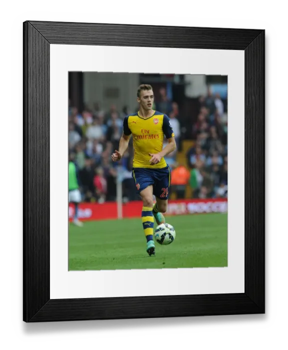 Framed Print : Calum Chambers in Action: Arsenal vs. Aston Villa, Premier League 2014-15