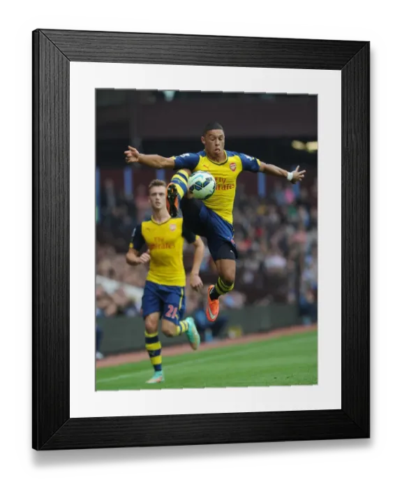 Framed Print : Alex Oxlade-Chamberlain in Action: Arsenal vs Aston Villa, Premier League 2014-15 Framed Print : Alex Oxlade-Chamberlain in Action: Arsenal vs Aston Villa, Premier League 2014-15