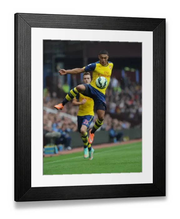 Framed Print : Alex Oxlade-Chamberlain: In Action for Arsenal vs. Aston Villa, Premier League 2014-15 Framed Print : Alex Oxlade-Chamberlain: In Action for Arsenal vs. Aston Villa, Premier League 2014-15