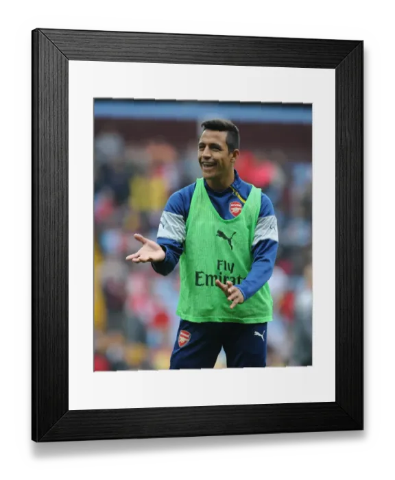 Framed Print : Alexis Sanchez: Half Time Warm-Up at Aston Villa vs Arsenal (2014-15) Framed Print : Alexis Sanchez: Half Time Warm-Up at Aston Villa vs Arsenal (2014-15)