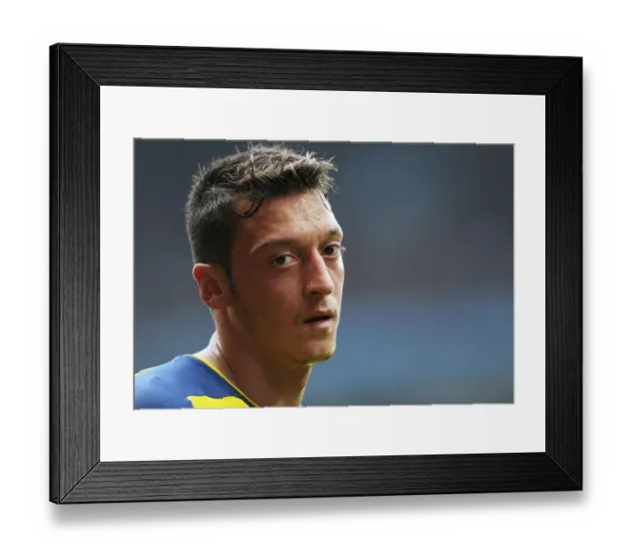 Framed Print : Mesut Ozil in Action: Arsenal vs. Aston Villa, Premier League 2014-15
