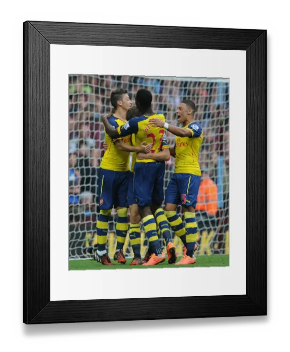 Framed Print : Arsenal's Danny Welbeck Scores Brace with Assists from Ozil and Oxlade-Chamberlain vs. Aston Villa (Premier League 2014-15)