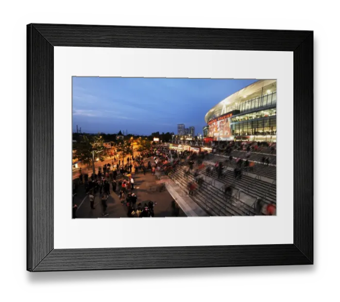 Framed Print : Arsenal vs. Southampton: Capital One Cup Third Round at Emirates Stadium