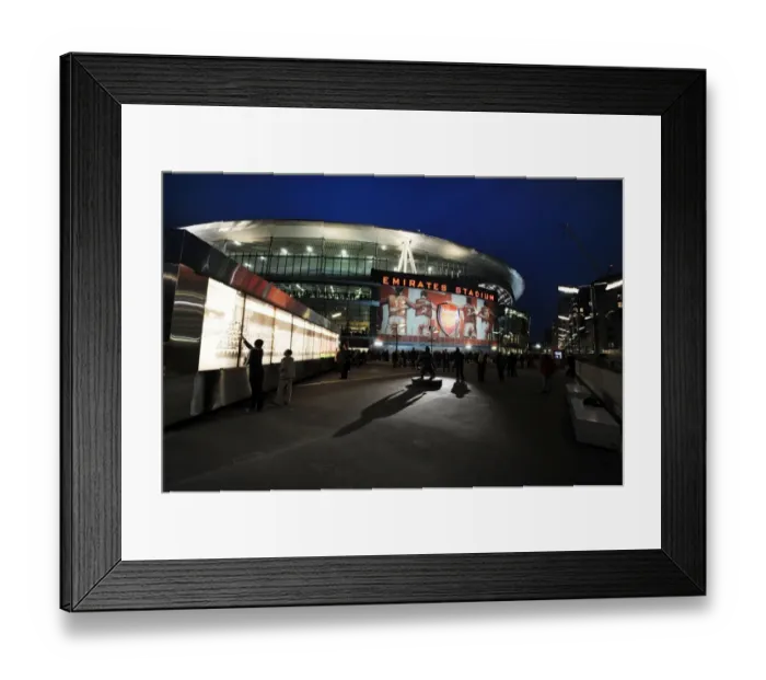 Framed Print : Arsenal vs Southampton: Capital One Cup Third Round at Emirates Stadium