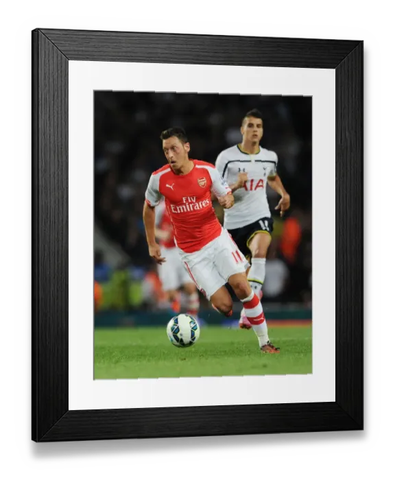 Framed Print : Arsenal vs. Tottenham: Mesut Ozil in Action, 2014-15 Premier League Framed Print : Arsenal vs. Tottenham: Mesut Ozil in Action, 2014-15 Premier League