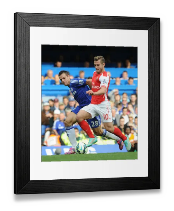 Framed Print : Clash of Titans: Wilshere vs Azpilicueta - Chelsea vs Arsenal, Premier League 2014-15 Framed Print : Clash of Titans: Wilshere vs Azpilicueta - Chelsea vs Arsenal, Premier League 2014-15