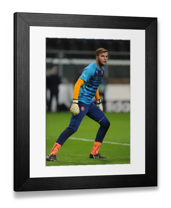 Framed Print : Ryan Huddart Prepares for Arsenal's UEFA Champions League Clash Against RSC Anderlecht, Brussels 2014 Framed Print : Ryan Huddart Prepares for Arsenal's UEFA Champions League Clash Against RSC Anderlecht, Brussels 2014