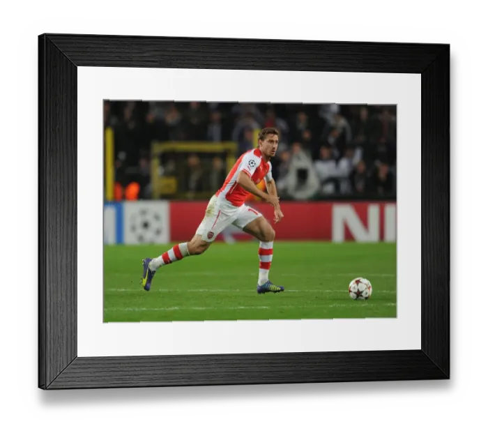 Framed Print : Nacho Monreal in Action: Arsenal vs. RSC Anderlecht, UEFA Champions League, 2014