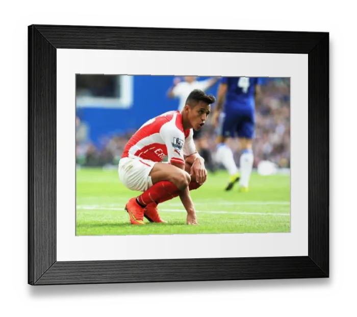 Framed Print : Alexis Sanchez: Battle at Stamford Bridge - Chelsea vs Arsenal, Premier League 2014-15 Framed Print : Alexis Sanchez: Battle at Stamford Bridge - Chelsea vs Arsenal, Premier League 2014-15