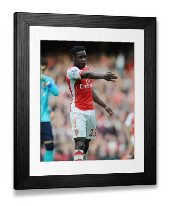 Framed Print : Danny Welbeck in Action: Arsenal vs Hull City, Premier League 2014-15
