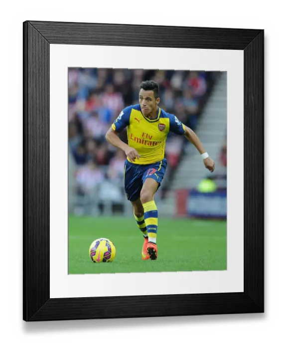 Framed Print : Alexis Sanchez: In Action for Arsenal Against Sunderland, Premier League 2014 / 15 Framed Print : Alexis Sanchez: In Action for Arsenal Against Sunderland, Premier League 2014 / 15