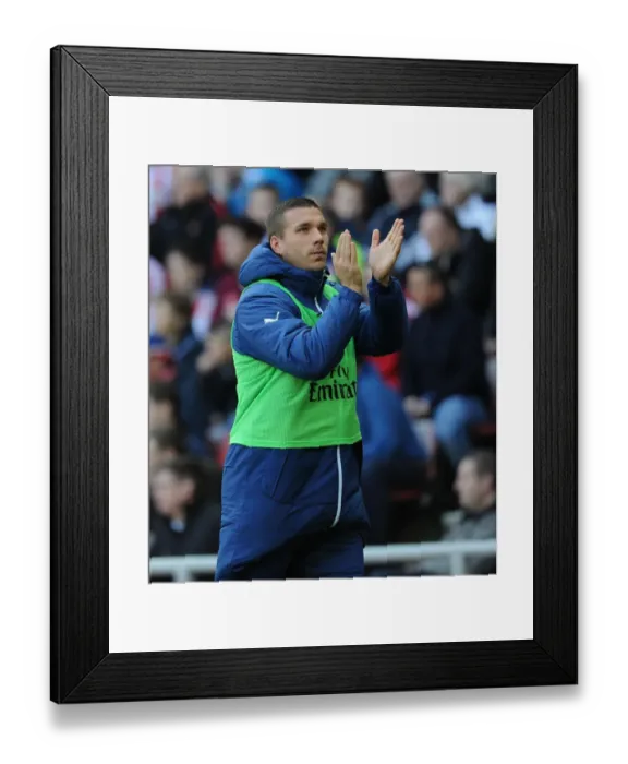 Framed Print : Lukas Podolski in Action: Sunderland vs Arsenal, Premier League 2014 / 15