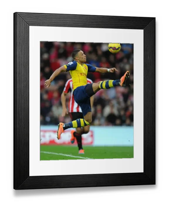 Framed Print : Alex Oxlade-Chamberlain in Action: Sunderland vs Arsenal, Premier League 2014 / 15