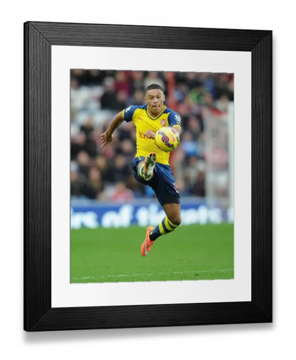 Framed Print : Alex Oxlade-Chamberlain: In Action for Arsenal vs Sunderland, Premier League 2014 / 15