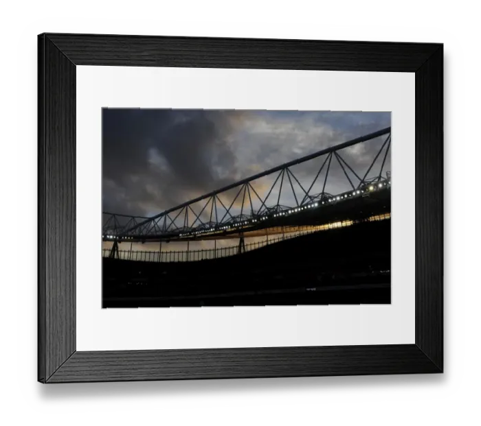 Framed Print : Arsenal vs Burnley: Emirates Stadium, Premier League 2014 / 15 Framed Print : Arsenal vs Burnley: Emirates Stadium, Premier League 2014 / 15