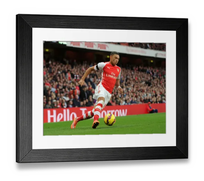 Framed Print : Arsenal's Alex Oxlade-Chamberlain in Action Against Burnley (2014 / 15) Framed Print : Arsenal's Alex Oxlade-Chamberlain in Action Against Burnley (2014 / 15)