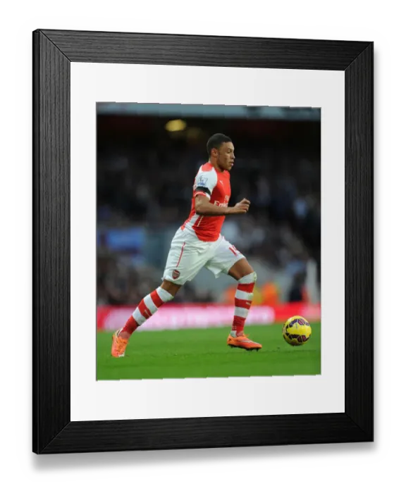 Framed Print : Alex Oxlade-Chamberlain: In Action Against Burnley (2014 / 15) Framed Print : Alex Oxlade-Chamberlain: In Action Against Burnley (2014 / 15)