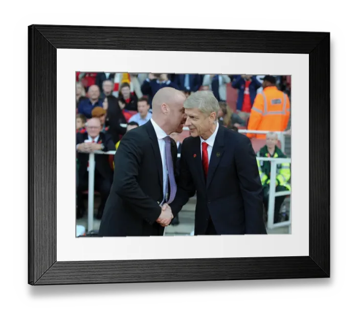 Framed Print : Arsene Wenger and Sean Dyche: A Pre-Match Encounter at Arsenal vs Burnley (2014 / 15) Framed Print : Arsene Wenger and Sean Dyche: A Pre-Match Encounter at Arsenal vs Burnley (2014 / 15)