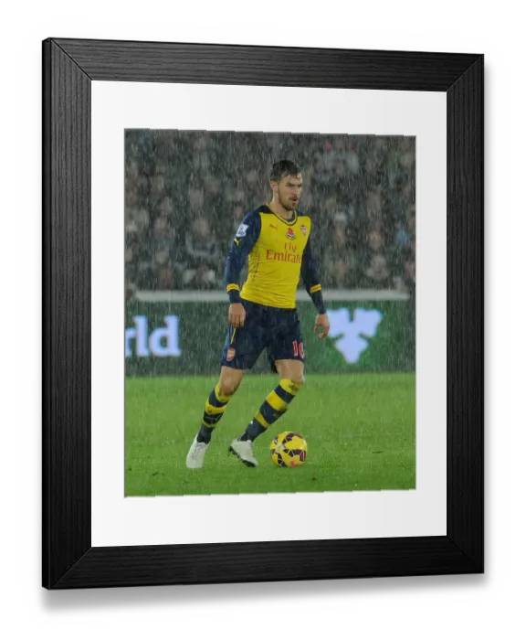 Framed Print : Aaron Ramsey in Action: Swansea vs Arsenal, Premier League 2014-15
