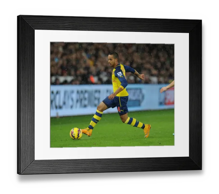 Framed Print : Theo Walcott in Action: Swansea vs Arsenal, Premier League 2014-15