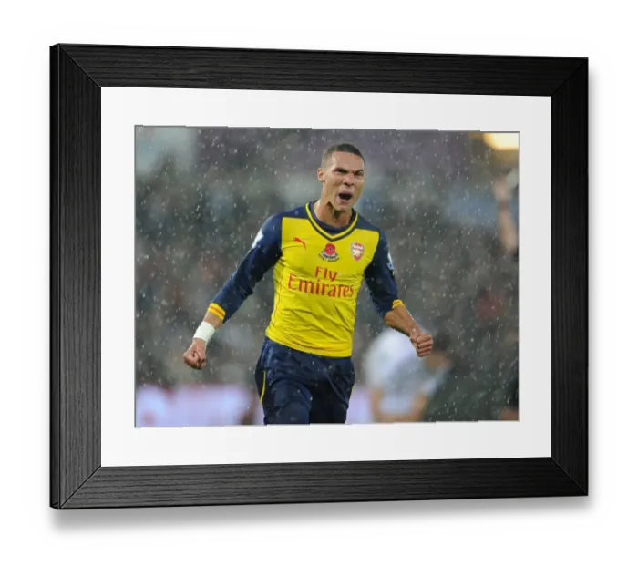 Framed Print : Arsenal's Alexis Sanchez Scores Past Swansea: Kieran Gibbs Celebrates