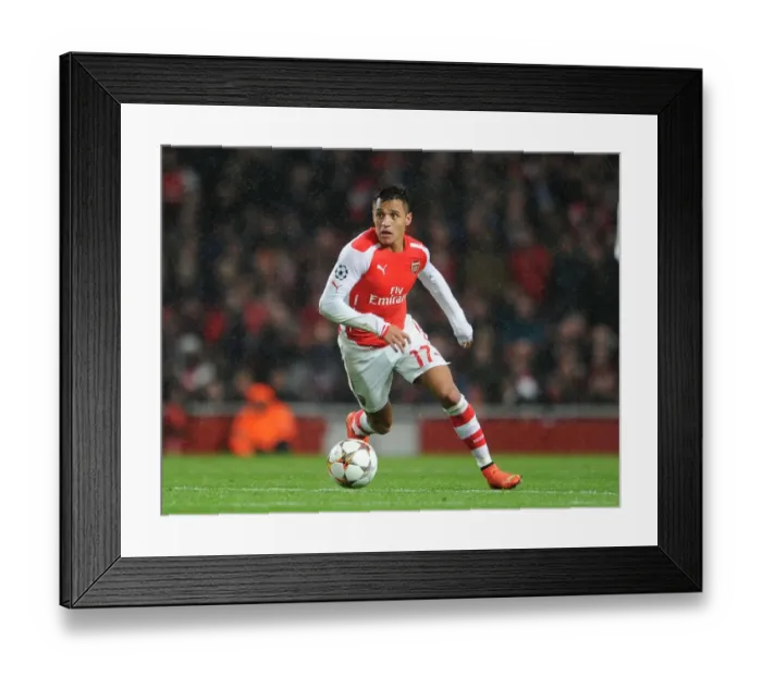 Framed Print : Alexis Sanchez in Action: Arsenal FC vs RSC Anderlecht, UEFA Champions League, 2014 Framed Print : Alexis Sanchez in Action: Arsenal FC vs RSC Anderlecht, UEFA Champions League, 2014