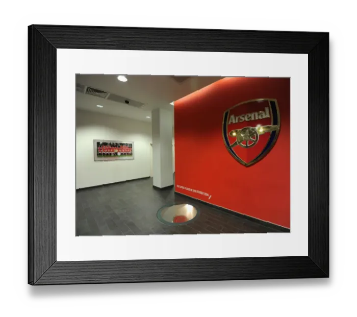 Framed Print : Arsenal vs Manchester United: Players Dramatic Entrance at Emirates Stadium (2014-15) Framed Print : Arsenal vs Manchester United: Players Dramatic Entrance at Emirates Stadium (2014-15)