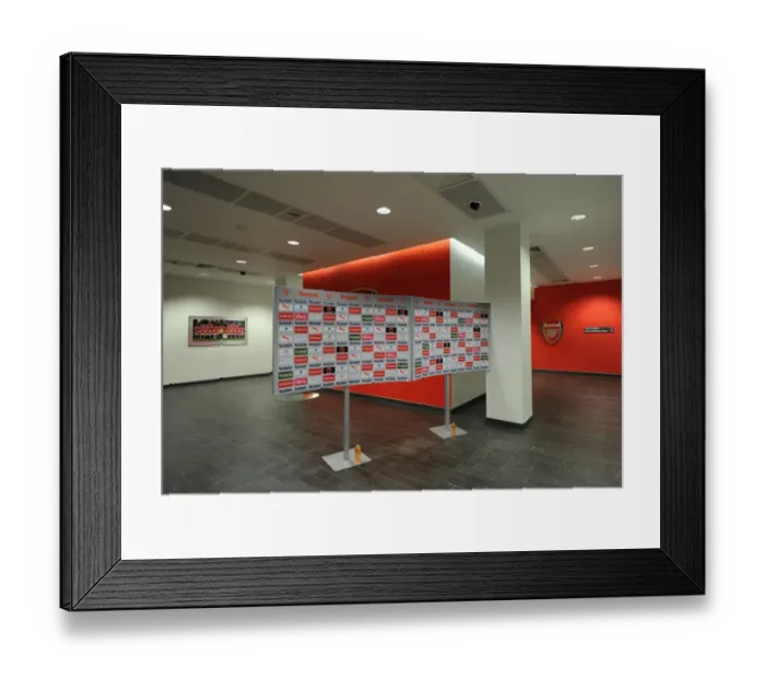 Framed Print : The Players Entrance. Arsenal 2: 1 Manchester United. Barclays Premier League. Emirates Stadium Framed Print : The Players Entrance. Arsenal 2: 1 Manchester United. Barclays Premier League. Emirates Stadium