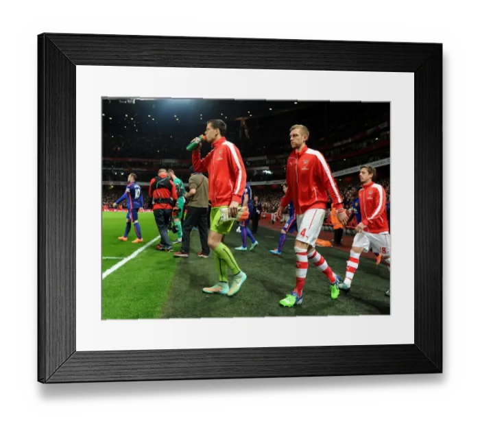 Framed Print : Wojciech Szczesny (Arsenal) drinks Gatorade before the match. Arsenal 2: 1 Manchester United Framed Print : Wojciech Szczesny (Arsenal) drinks Gatorade before the match. Arsenal 2: 1 Manchester United