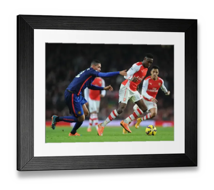 Framed Print : Clash of Titans: Welbeck vs Smalling - Arsenal vs Manchester United, Premier League 2014-15 Framed Print : Clash of Titans: Welbeck vs Smalling - Arsenal vs Manchester United, Premier League 2014-15