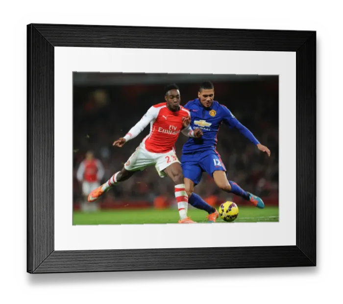 Framed Print : Clash of Titans: Welbeck vs Smalling - Arsenal vs Manchester United, Premier League 2014-15 Framed Print : Clash of Titans: Welbeck vs Smalling - Arsenal vs Manchester United, Premier League 2014-15