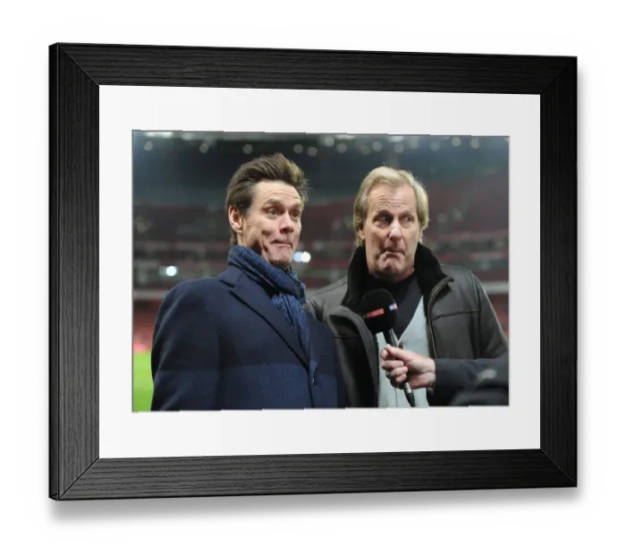 Framed Print : Jim Carrey and Jeff Daniels Reunite at Arsenal vs Manchester United, 2014-15 Premier League Framed Print : Jim Carrey and Jeff Daniels Reunite at Arsenal vs Manchester United, 2014-15 Premier League