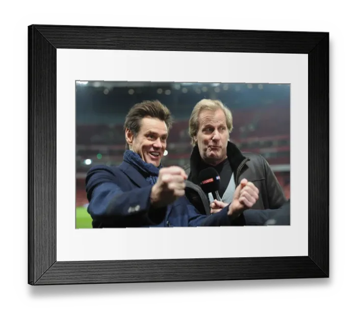 Framed Print : Jim Carrey and Jeff Daniels Reunite at Arsenal vs Manchester United, 2014-15 Premier League Framed Print : Jim Carrey and Jeff Daniels Reunite at Arsenal vs Manchester United, 2014-15 Premier League