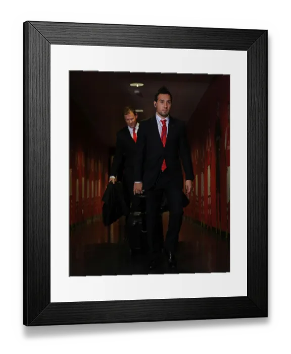 Framed Print : Santi Cazorla: Arsenal's Tunnel Moment before Clash with Manchester United (2014-15)