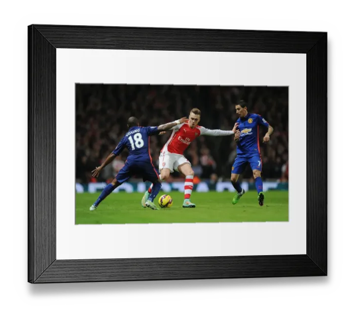 Framed Print : Arsenal vs Manchester United: Calum Chambers Stands Firm Against United's Di Maria and Young