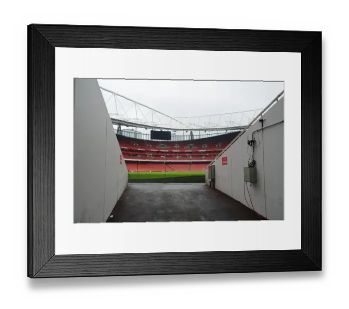 Framed Print : Arsenal vs Manchester United: Premier League Clash at Emirates Stadium