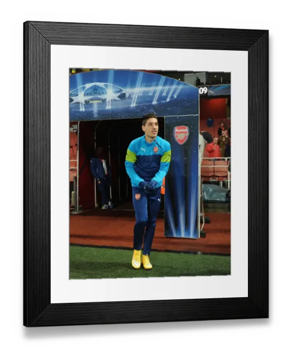 Framed Print : Hector Bellerin (Arsenal). Arsenal 2: 0 Borussia Dortmund. UEFA Champions League. Group D